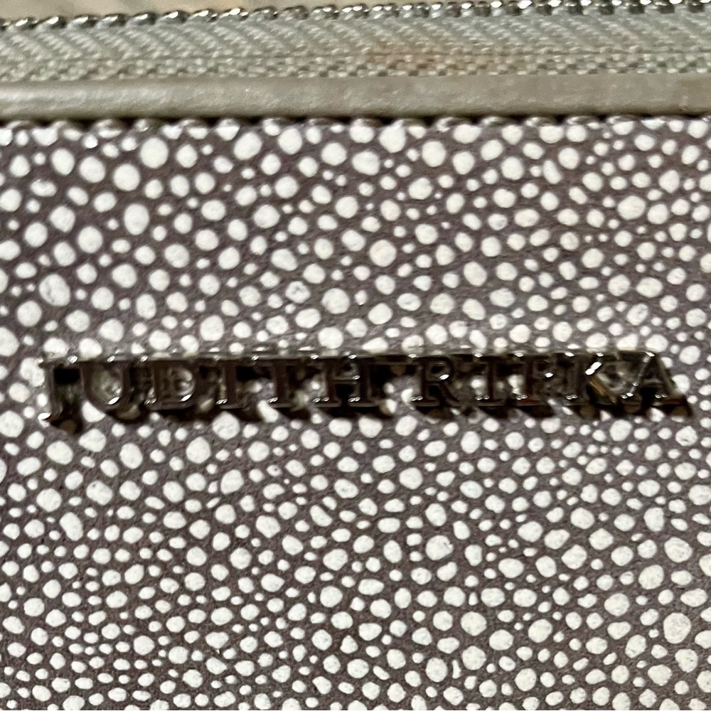 Judith Ripka wallet - Picture 3 of 16
